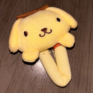 Pom Pom jumbo plush hair clip